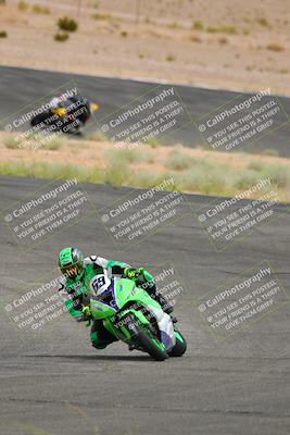 media/Jun-04-2022-WERA (Sat) [[b852bbbd55]]/Race 8 Superbike Expert Novice V7 HW/